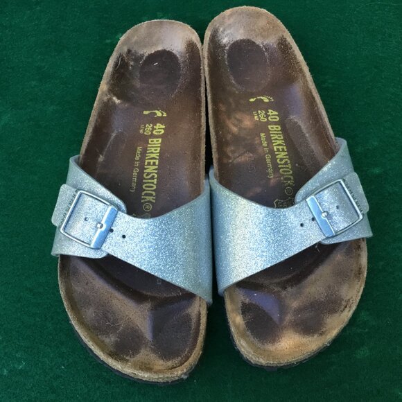 Women's Birkenstock Silver Sandals US Size 9.5 - Picture 3 of 7